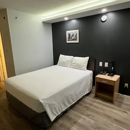 Travelodge By Wyndham Winnipeg Airport Exterior photo