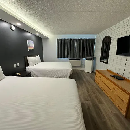 Travelodge By Wyndham Winnipeg Airport Exterior photo