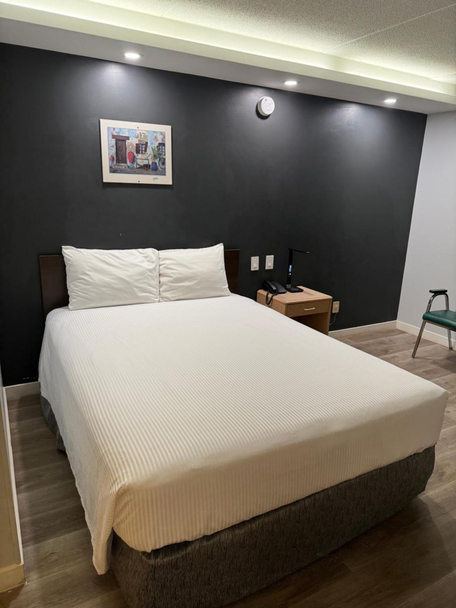 Travelodge By Wyndham Airport Hotel 2*